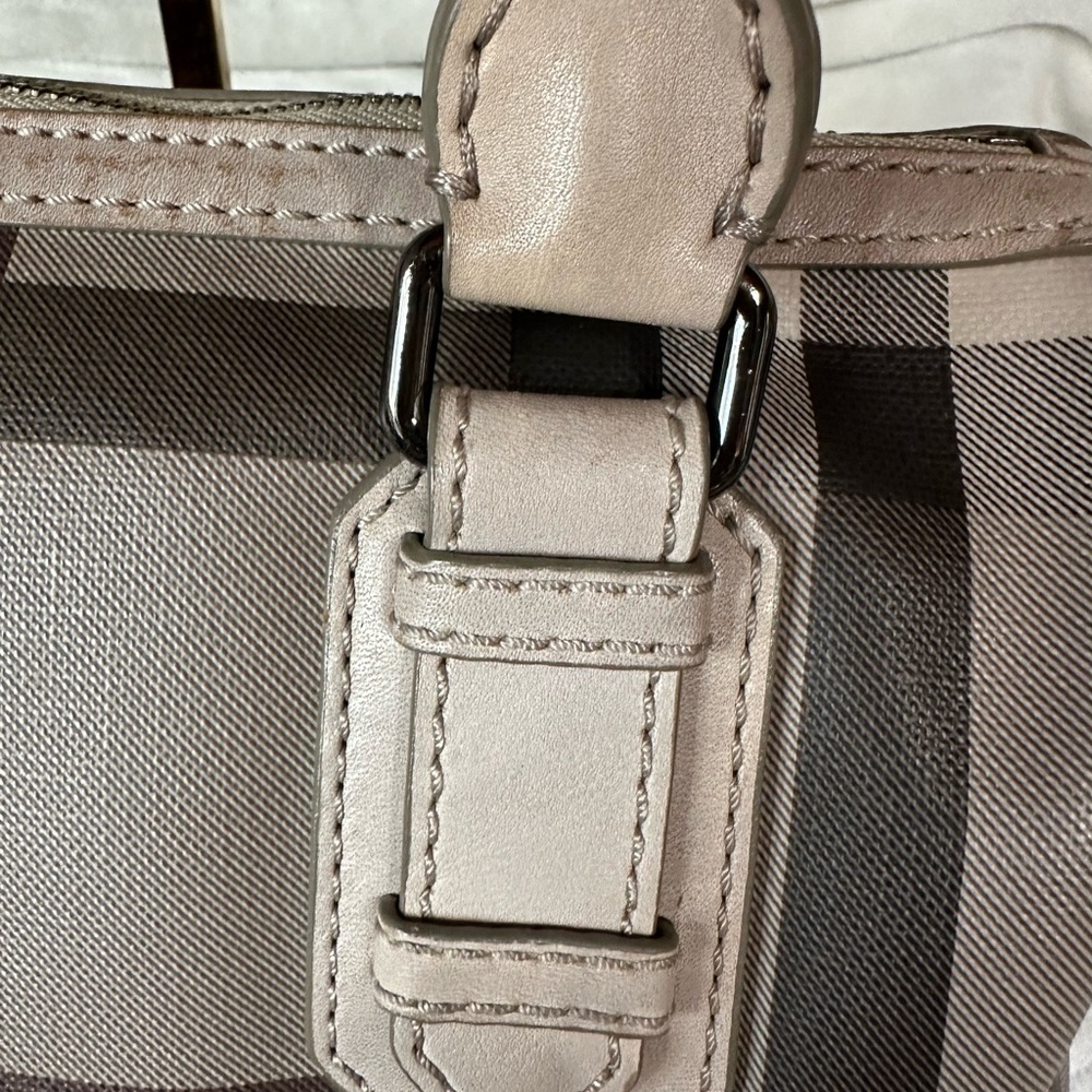 Smoked checked coated canvas Burberry authentic Small Chester check Boston bag. - Picture 3 of 16